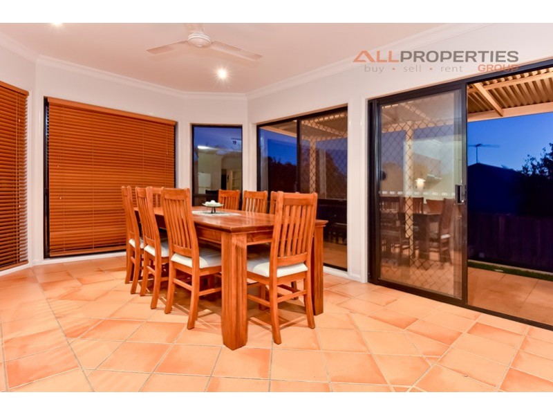 10 Landsborough Place, Forest Lake QLD 4078