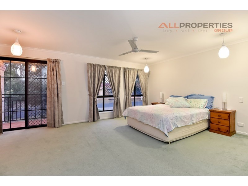 10 Landsborough Place, Forest Lake QLD 4078