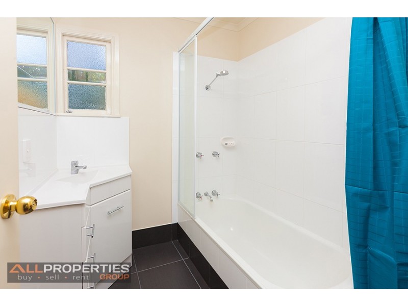 3 Telegraph Lane, North Ipswich QLD 4305
