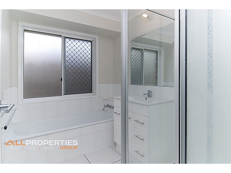 22 ITEA COURT, Regents Park QLD 4118