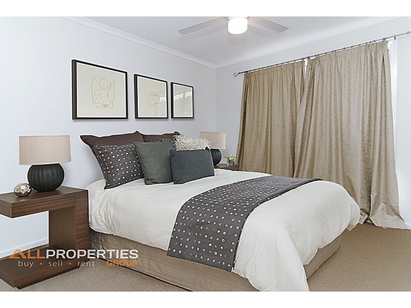 22 ITEA COURT, Regents Park QLD 4118