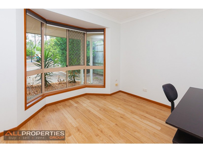 21 Scarlet Place, Forest Lake QLD 4078