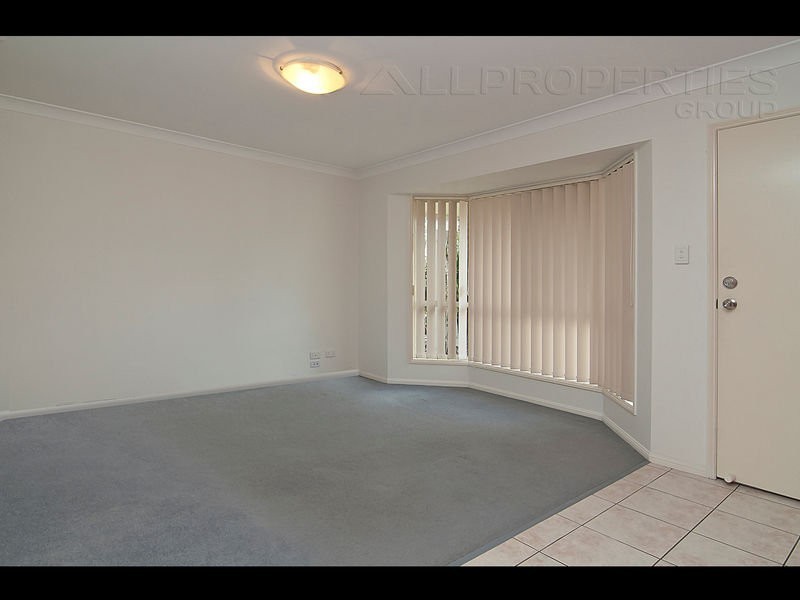 13 Harrison Cr, Forest Lake QLD 4078