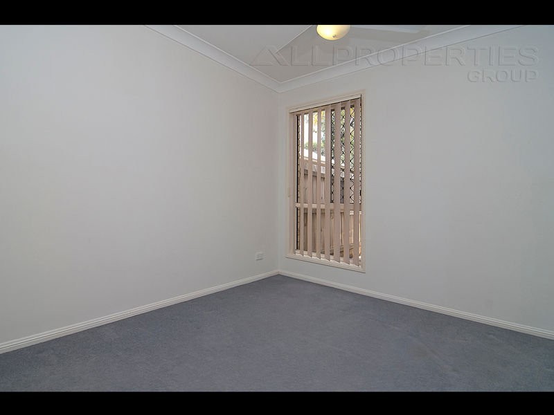 13 Harrison Cr, Forest Lake QLD 4078