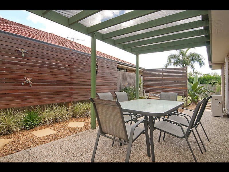 13 Harrison Cr, Forest Lake QLD 4078