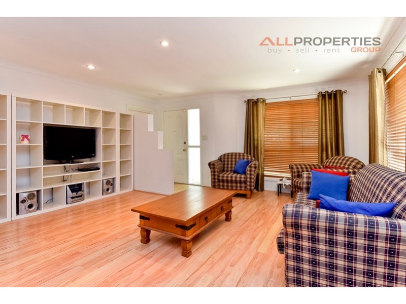 22 Beaufront Place, Forest Lake QLD 4078