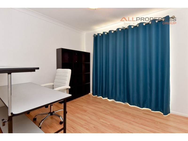 22 Beaufront Place, Forest Lake QLD 4078