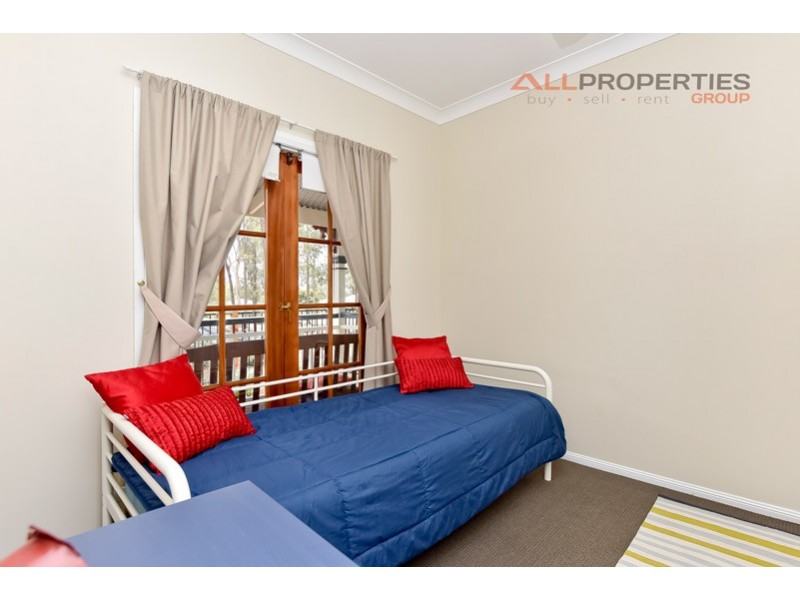 15 Coot-Tha Pl, Forest Lake QLD 4078