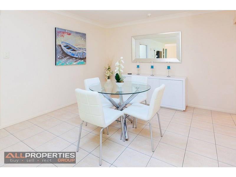 96 Ontario Cres, Parkinson QLD 4115