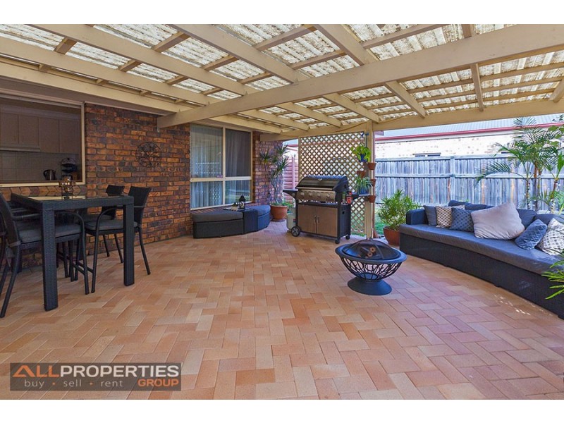 96 Ontario Cres, Parkinson QLD 4115