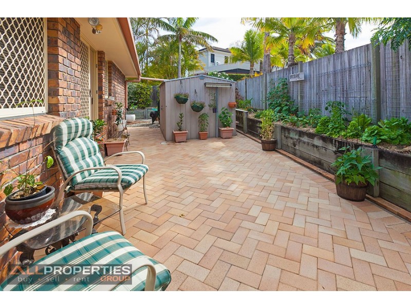 96 Ontario Cres, Parkinson QLD 4115