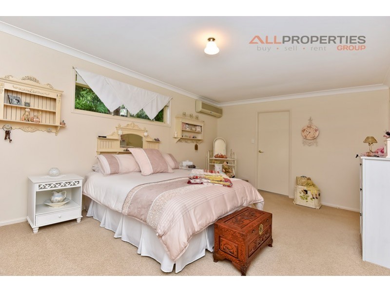 12 Titan Court, Boronia Heights QLD 4124