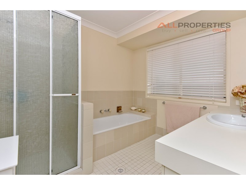 12 Titan Court, Boronia Heights QLD 4124