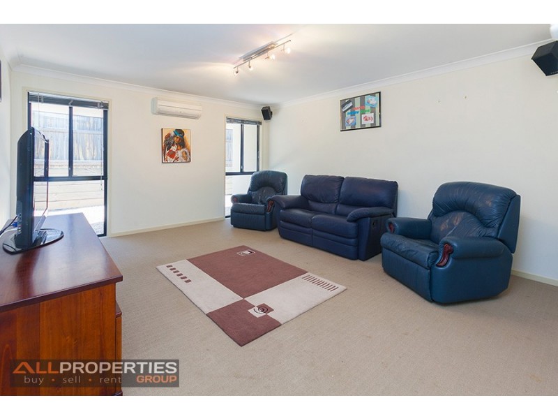 30 Jeff Collins Circuit, Bellbird Park QLD 4300