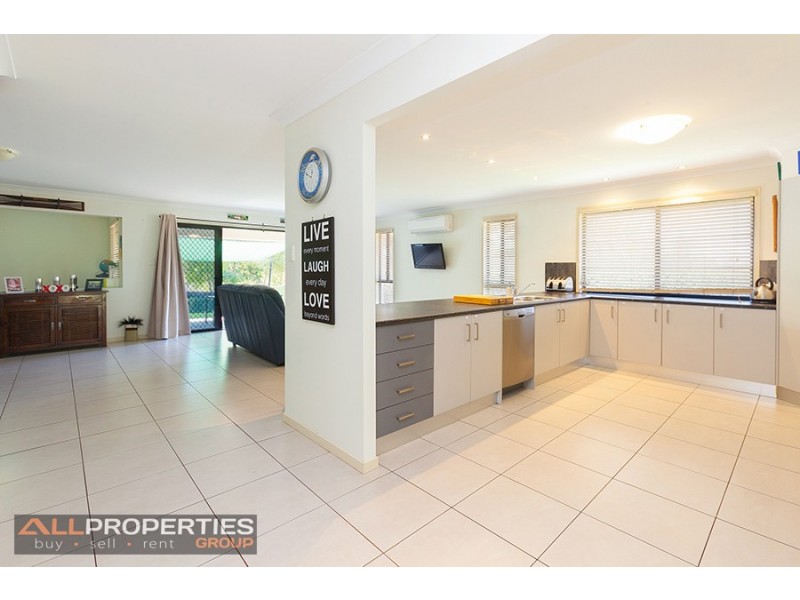 30 Jeff Collins Circuit, Bellbird Park QLD 4300