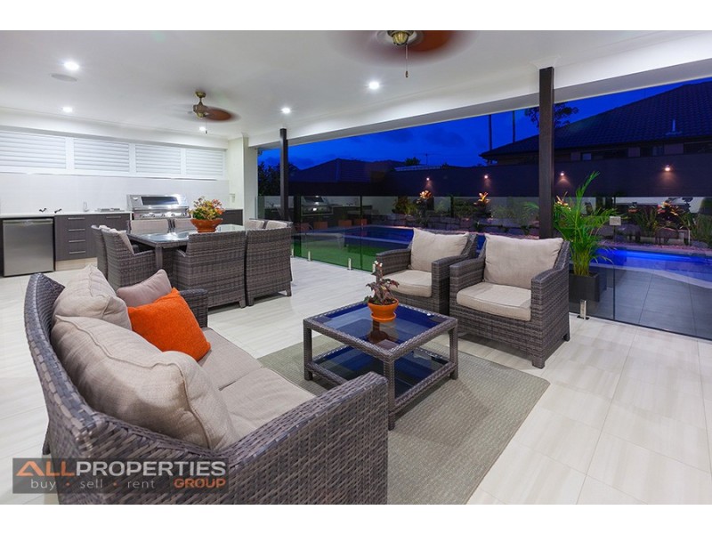 18 Tweeddale Cct, Drewvale QLD 4116