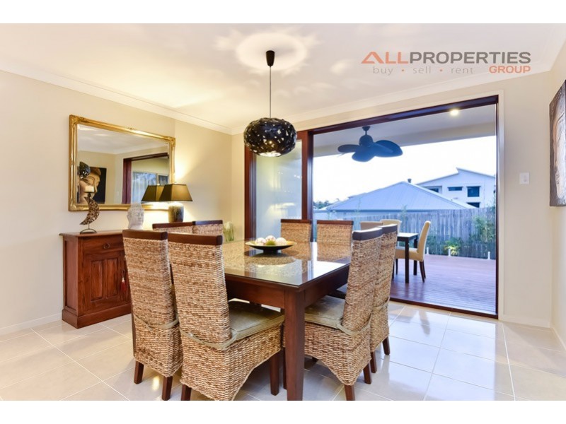 45 Laguna Cr, Springfield Lakes QLD 4300