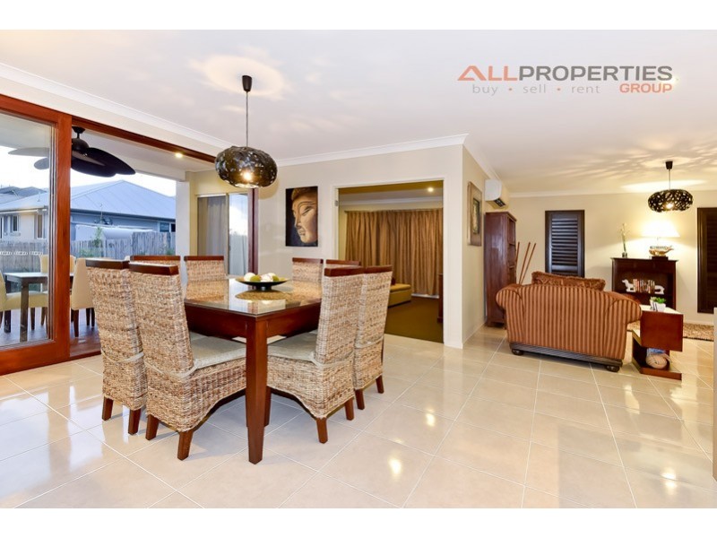 45 Laguna Cr, Springfield Lakes QLD 4300