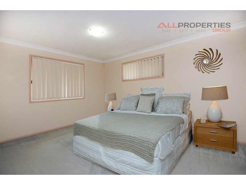 17 Glenlee Place, Parkinson QLD 4115