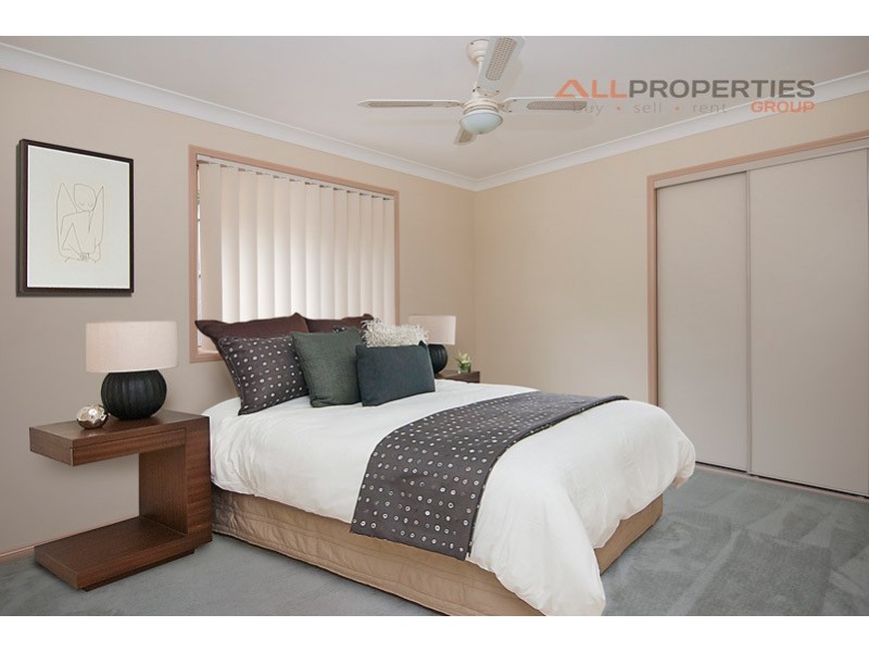 17 Glenlee Place, Parkinson QLD 4115