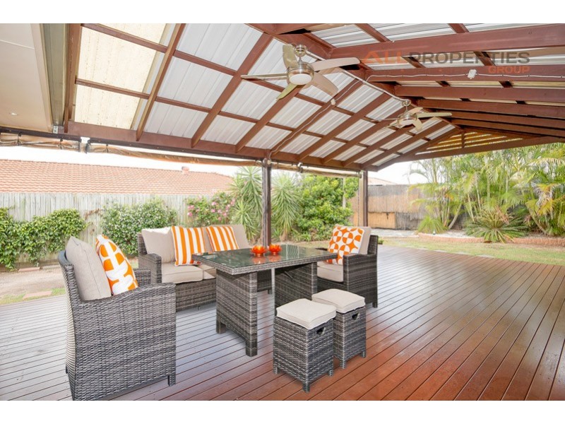 17 Glenlee Place, Parkinson QLD 4115
