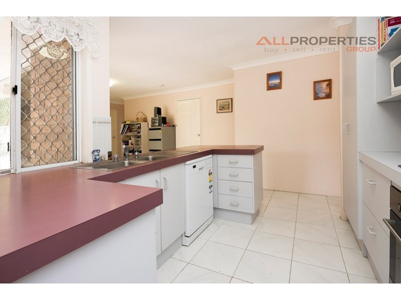 144 EMERALD DRIVE, Regents Park QLD 4118