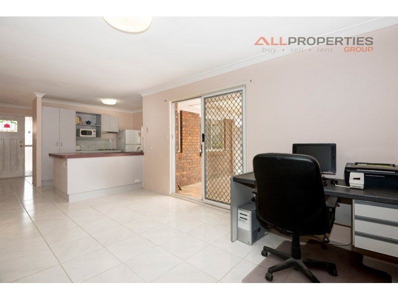 144 EMERALD DRIVE, Regents Park QLD 4118