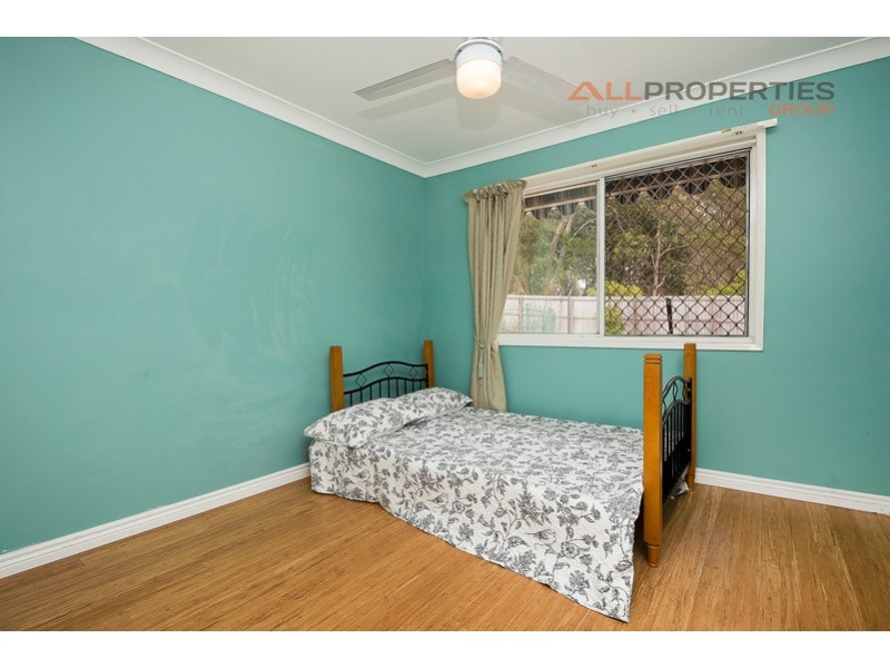 144 EMERALD DRIVE, Regents Park QLD 4118