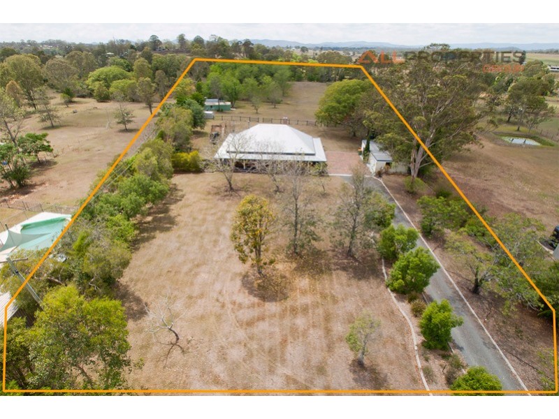 55 Hogan Street, Chambers Flat QLD 4133