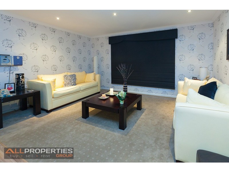 1-3 Parakeet Court, Greenbank QLD 4124