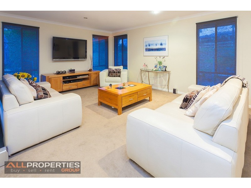 1-3 Parakeet Court, Greenbank QLD 4124