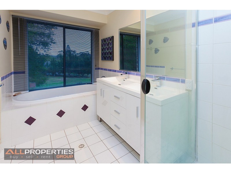 1-3 Parakeet Court, Greenbank QLD 4124