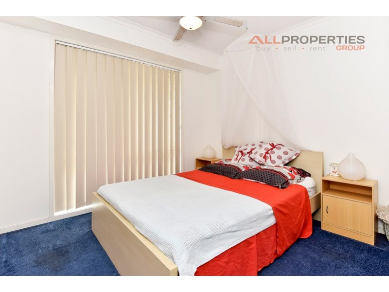 110 BOTTLEBRUSH DRIVE, Regents Park QLD 4118