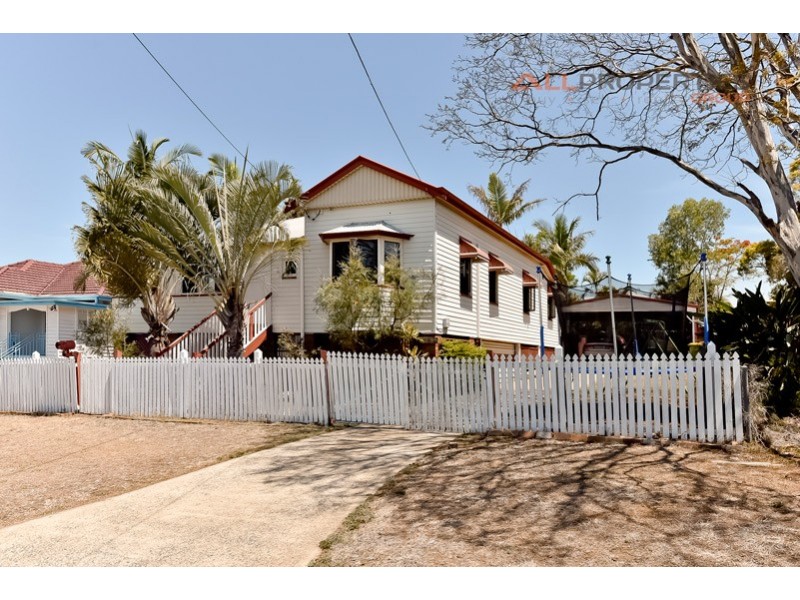 13 Stuart Street, Eastern Heights QLD 4305