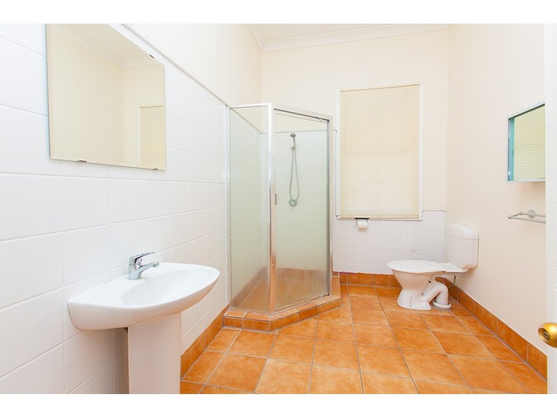3 Moffatt Street, Ipswich QLD 4305
