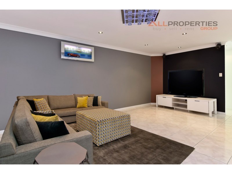 34 Treeline Pl, Durack QLD 4077