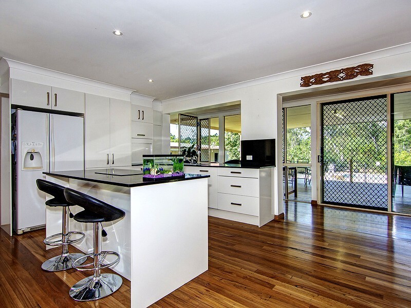 6 Woolshed Court, Jimboomba QLD 4280