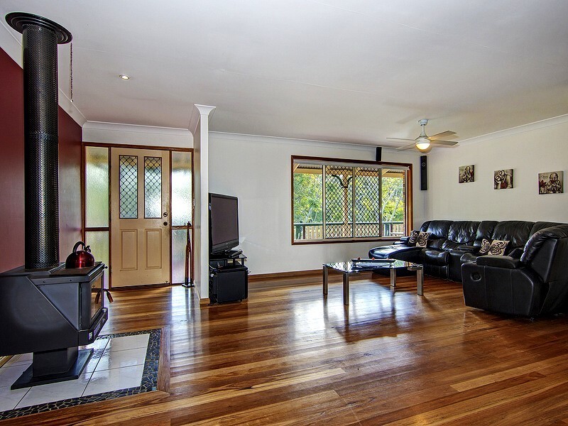 6 Woolshed Court, Jimboomba QLD 4280