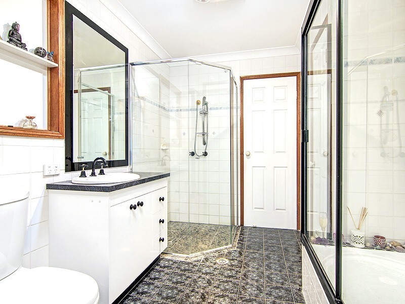 6 Woolshed Court, Jimboomba QLD 4280