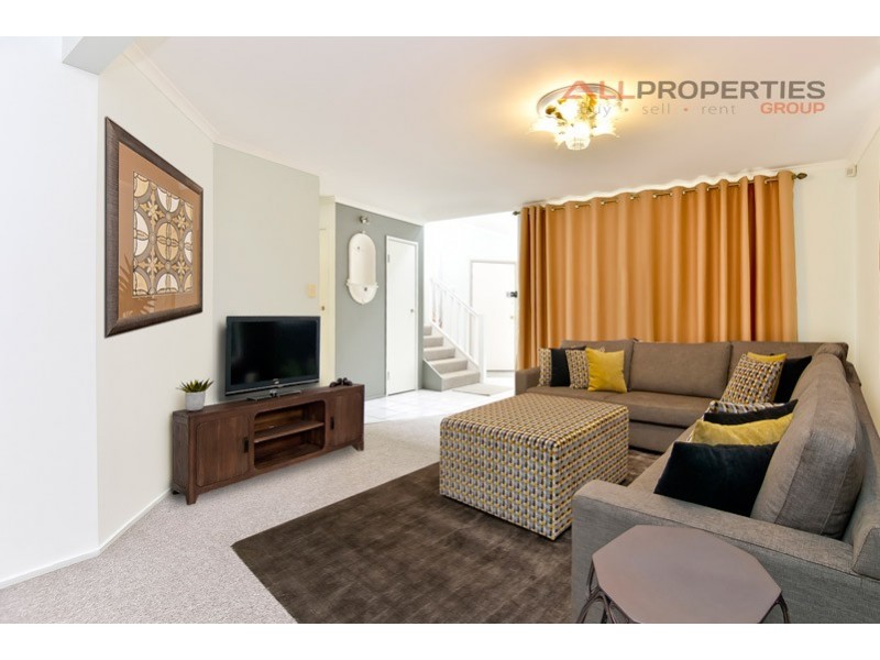 55 Flinders Cr, Forest Lake QLD 4078