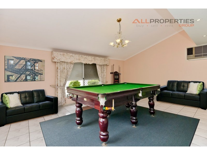 55 Flinders Cr, Forest Lake QLD 4078