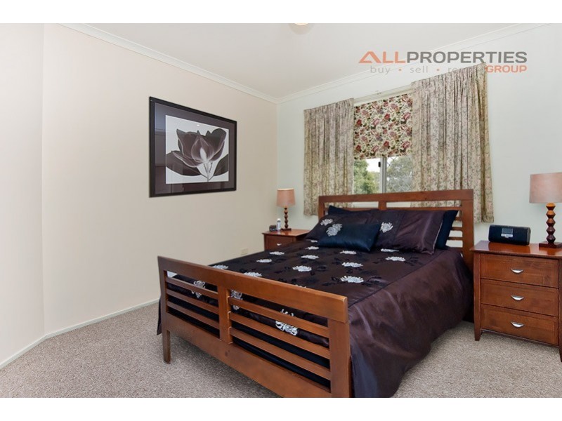 55 Flinders Cr, Forest Lake QLD 4078