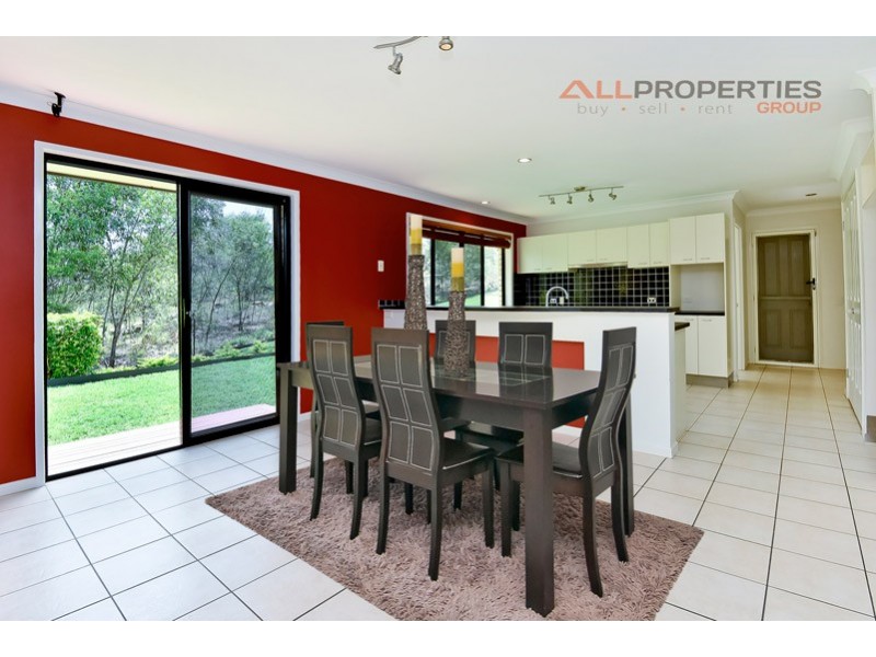 454 Bellbird Dr, Greenbank QLD 4124