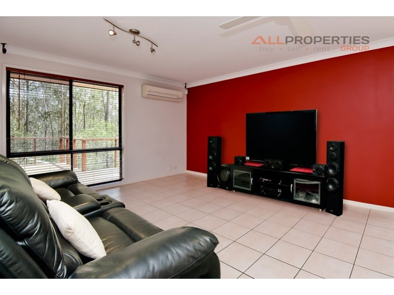454 Bellbird Dr, Greenbank QLD 4124