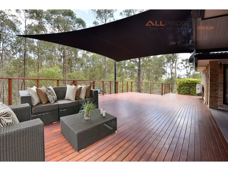 454 Bellbird Dr, Greenbank QLD 4124