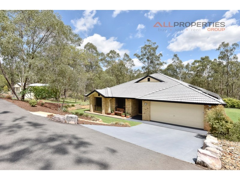454 Bellbird Dr, Greenbank QLD 4124