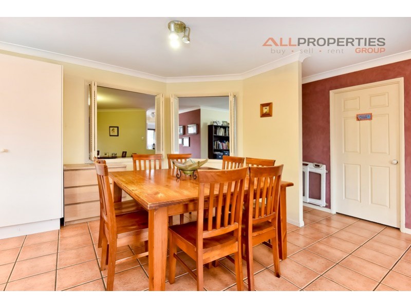 26 Weranga Place, Parkinson QLD 4115