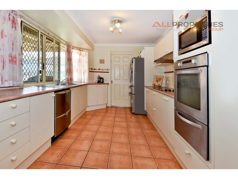 26 Weranga Place, Parkinson QLD 4115
