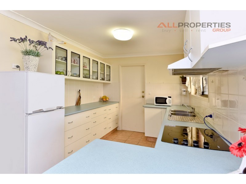 9 PAVON STREET, Regents Park QLD 4118