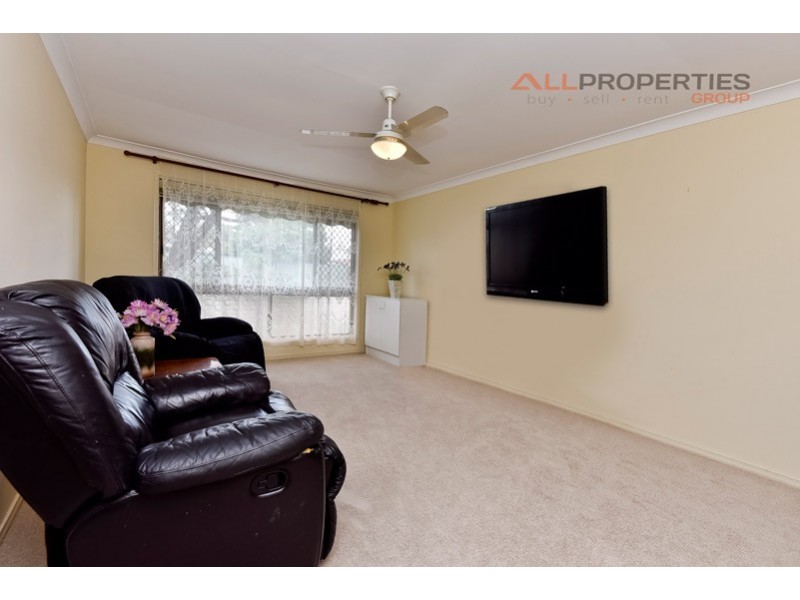 9 PAVON STREET, Regents Park QLD 4118